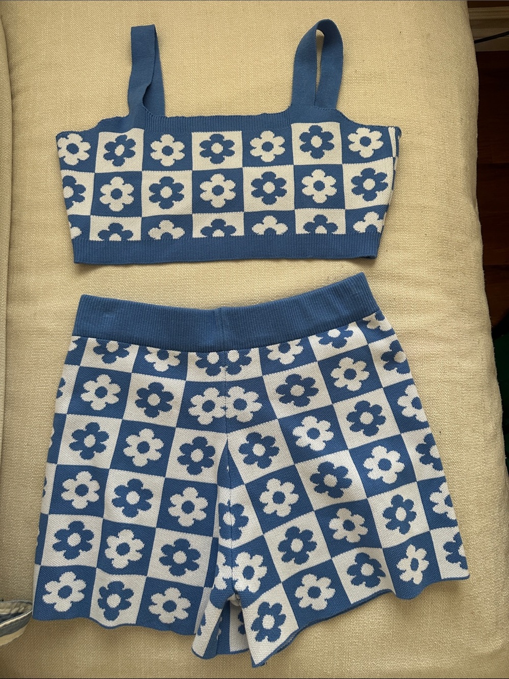 Amazon Blue and White Floral Check Knit Crop Tank